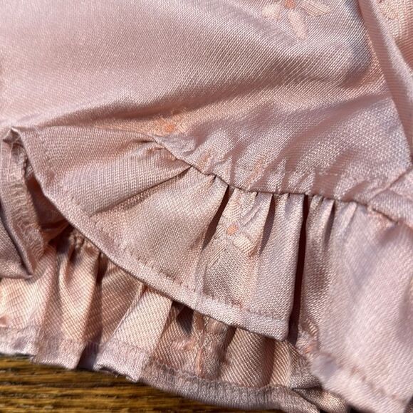 Sister Jane jacquard ruffle shorts co-ord in dusty pink Size XS - Picture 7 of 11